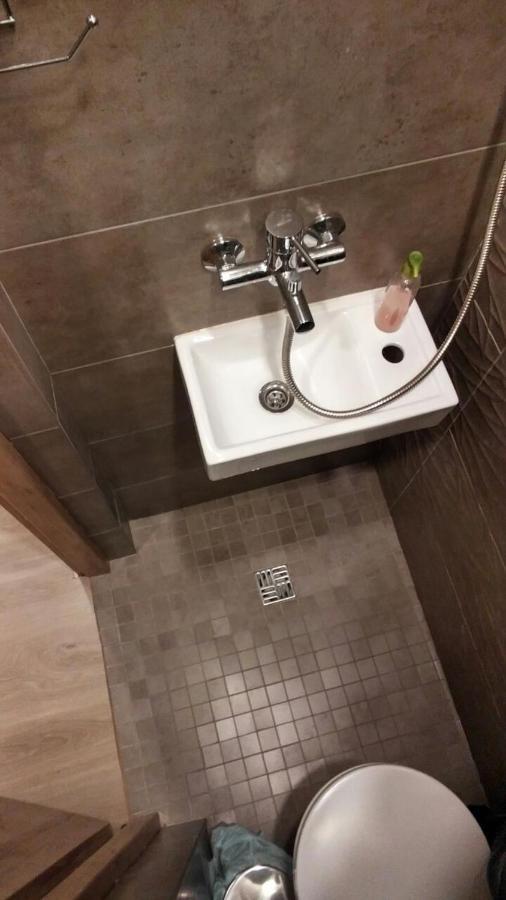 Green Oaks Private Rooms With Private Shower Klaipėda Exteriör bild