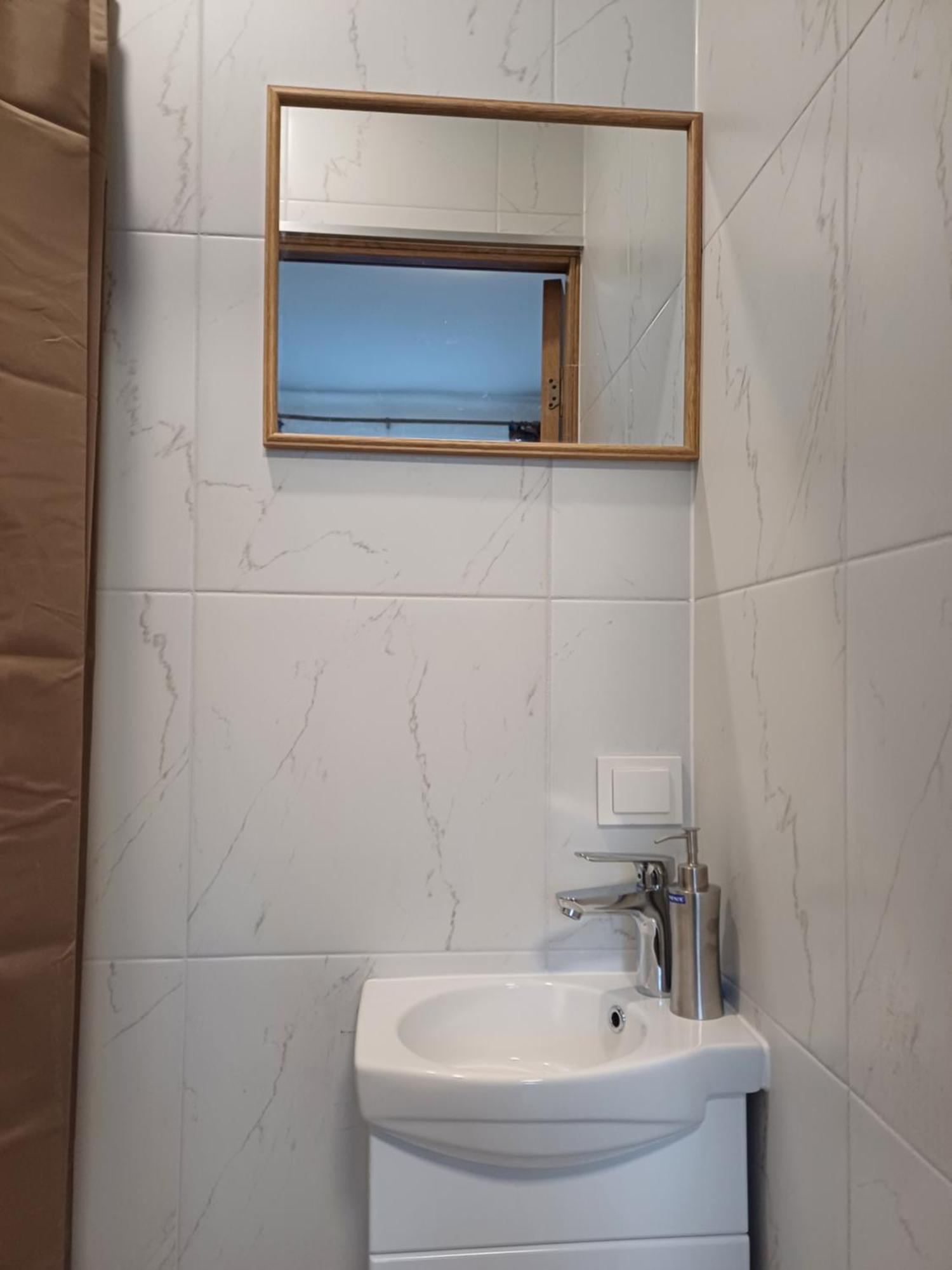 Green Oaks Private Rooms With Private Shower Klaipėda Exteriör bild