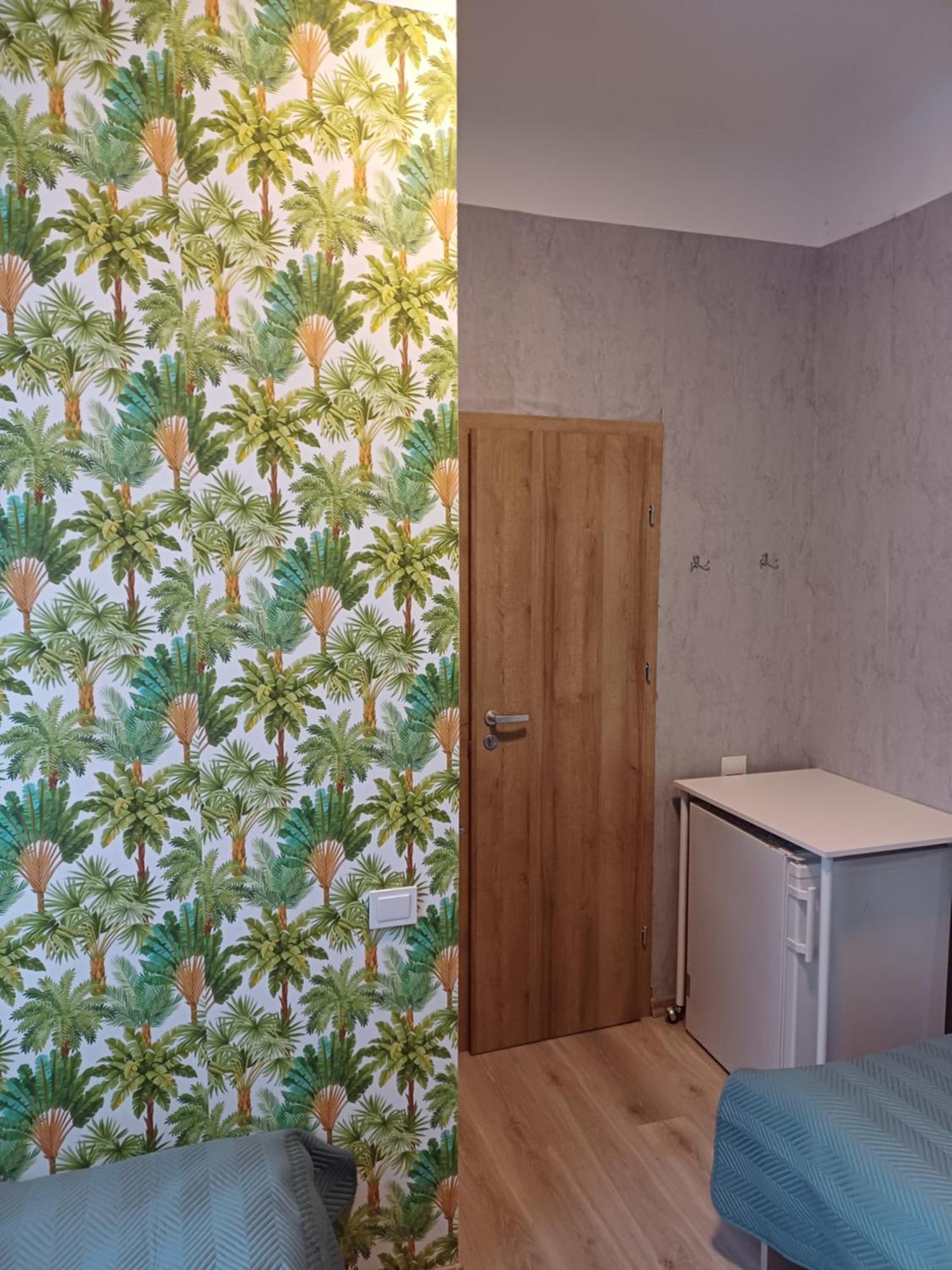 Green Oaks Private Rooms With Private Shower Klaipėda Exteriör bild